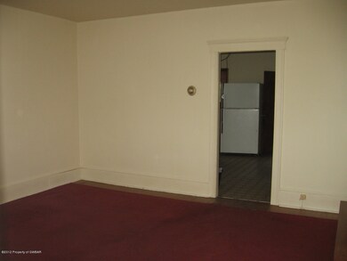 17 Farrell Ln, Wilkes Barre, PA 18705 - photo 2