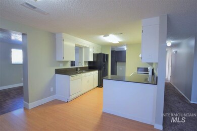 1108 S Ivy St, Nampa, ID 83686 - photo 4