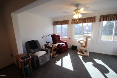 906 Amber View Dr SW unit 173, Byron Center, MI 49315 - photo 7