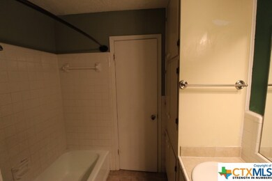 2114 Miles St, Copperas Cove, TX 76522 - photo 7