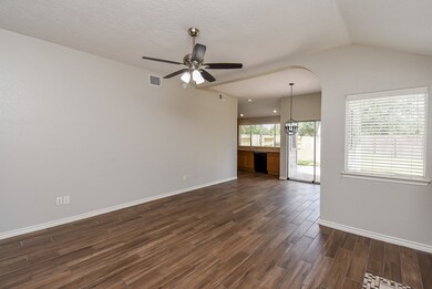 16186 Golden Sands Dr, Houston, TX 77095 - photo 7