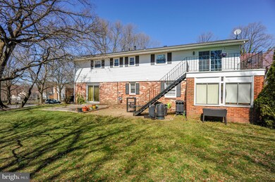 5711 Sir Galahad Rd, Glenn Dale, MD 20769 - photo 3