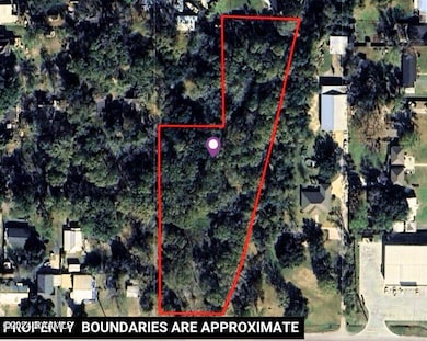 PROPERTY LINES ARE APPROXIMATE