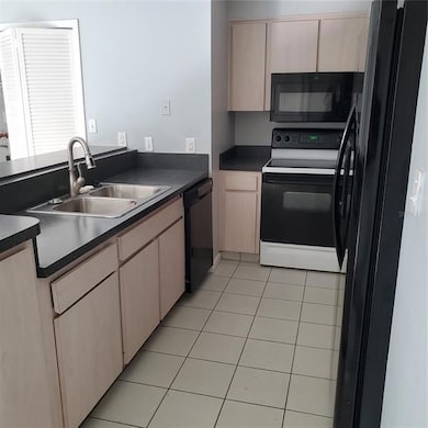 4106 W Bay Vista Ave, Tampa, FL 33611 - photo 3