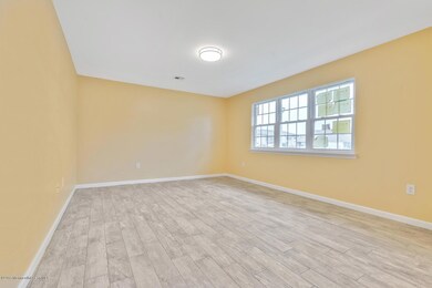 3 Valery Rd Matawan NJ 07747-large-006-1