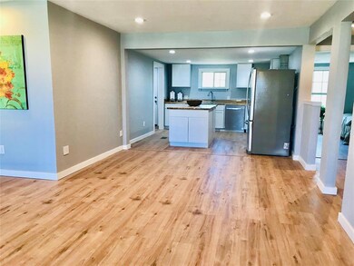 1726 W Elm St, Denison, TX 75020 - photo 3