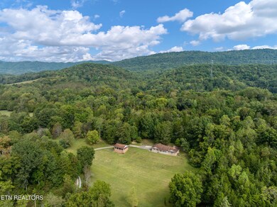 317 Glade Rd, Cumberland Gap, TN 37724 - photo 3