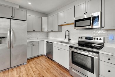 697 Bridge St unit 3, Lowell, MA 01850 - photo 5