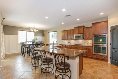 7) KITCHEN