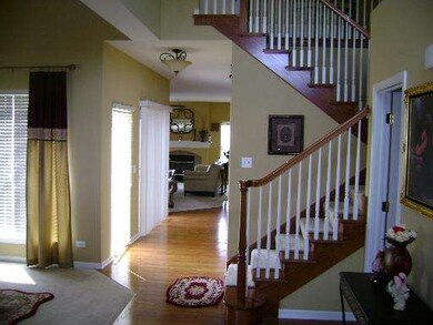 1409 Hearthstone Ln, North Aurora, IL 60542 - photo 3