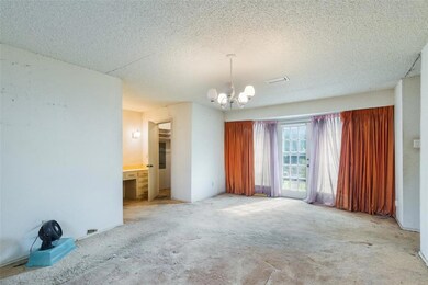 Master Bedroom with access to the backyard