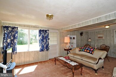 2301 Whitby Ct, Catonsville, MD 21228 - photo 5