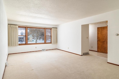 427 E Oak St, Viroqua, WI 54665 - photo 4