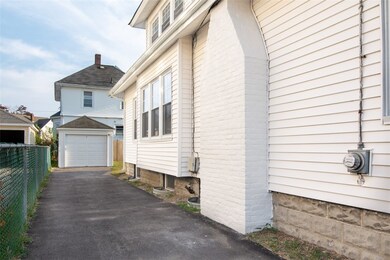 82 Alvin St, Providence, RI 02907 - photo 3