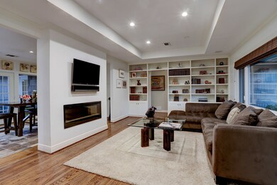 7622 Wedgewood Ln, Houston, TX 77055 - photo 3