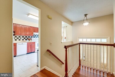 5834 Wye Oak Commons Ct unit 17, Burke, VA 22015 - photo 3