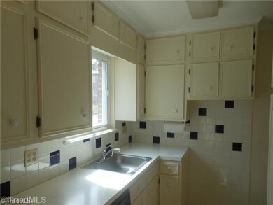 Kitchen. Neutral kitchen with new appliances coming soon