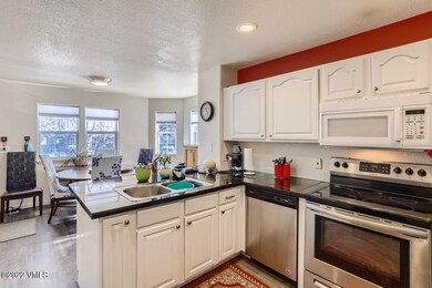 11 Kitchen