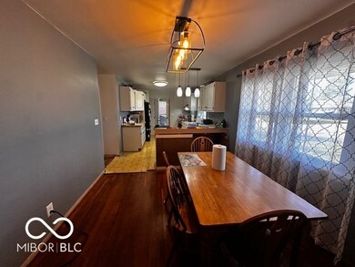 3337 Nottingham Dr, Columbus, IN 47203 - photo 4