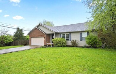 202 E Joann Dr, Wilmore, KY 40390 - photo 2