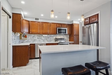 1 Claridge Dr unit 702, Verona, NJ 07044 - photo 5