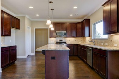 HH5 Kitchen wth Gallery Appliances