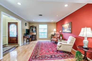 10042 Chevy Chase Dr, Houston, TX 77042 - photo 3