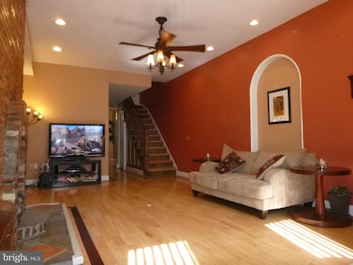 878 W Lombard St, Baltimore, MD 21201 - photo 6