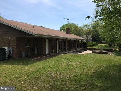 349 Overlook Dr, Prince Frederick, MD 20678 - photo 3