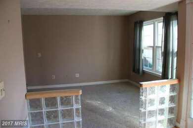 14016 Grumble Jones Ct, Centreville, VA 20121 - photo 4