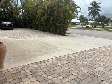 1257 SE Airoso Blvd unit B, Port Saint Lucie, FL 34983 - photo 5