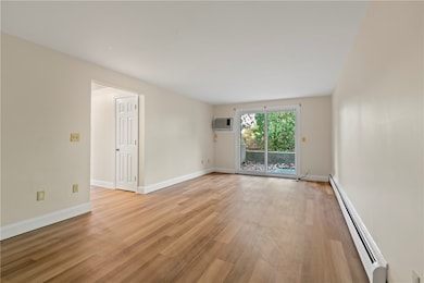 510 Child St unit 402B, Warren, RI 02885 - photo 2