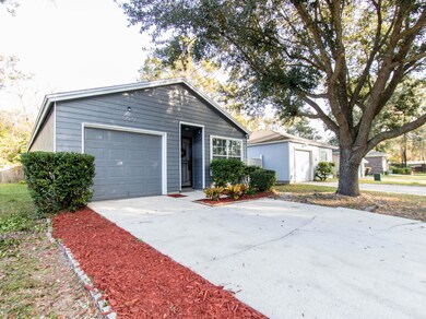 5629 Ellis Trace Dr, Jacksonville, FL 32205 - photo 2