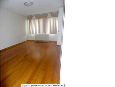 Chestnut Hill at Essex Park unit 2E, Staten Island, NY 10314 - photo 7