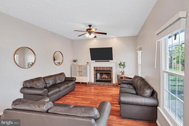 9653 Overton Dr, Laurel, MD 20723 - photo 7