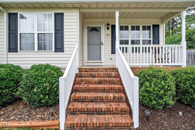 4-web-or-mls-109 Mitchell Ave (27 of 30)