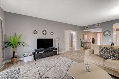 352 Amber Pine St unit 106, Las Vegas, NV 89144 - photo 2