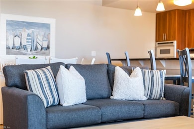 Elegant Beachy Vibe