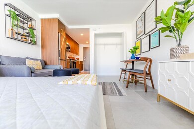 1950 W 49th St unit 402, Hialeah, FL 33012 - photo 2