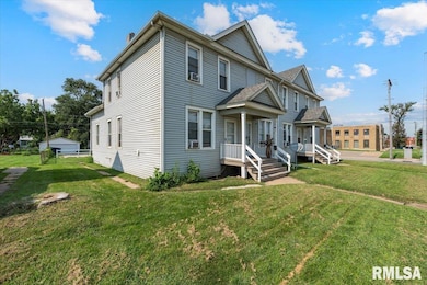 2502 Rockingham Rd, Davenport, IA 52802 - photo 7