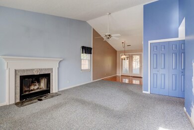 4633 Weybridge Ln Wilmington-large-006-0