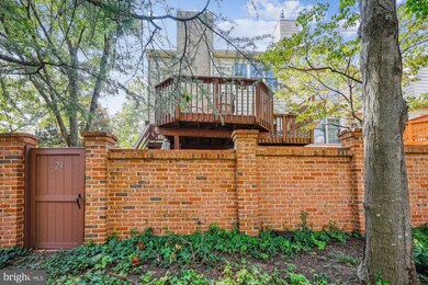 10921 Bloomingdale Dr, Rockville, MD 20852 - photo 6