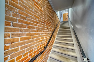 Shared hallway up to 3 units