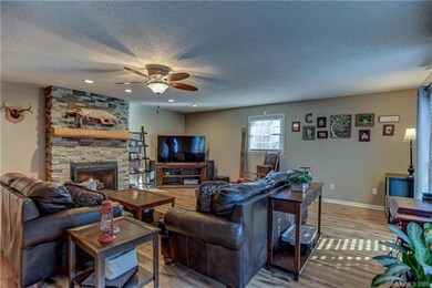 165 Crestview Acres Rd, Statesville, NC 28677 - photo 5