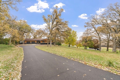 74500 240th St, Albert Lea, MN 56007 - photo 4