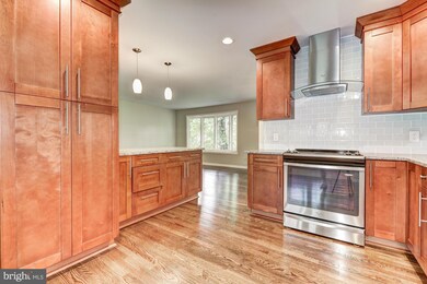 12624 Springloch Ct, Silver Spring, MD 20904 - photo 3