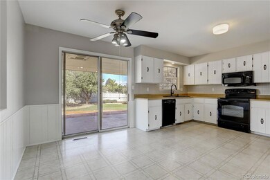 Kitchen & Dining Nook
