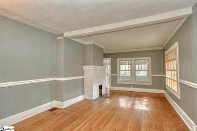 303 Highland Ave, Spartanburg, SC 29306 - photo 3