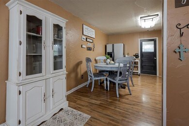 218 E 3rd St, Weatherford, TX 76086 - photo 6