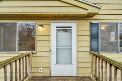 05_2720TaylorStWindowStillRealEstatePhot